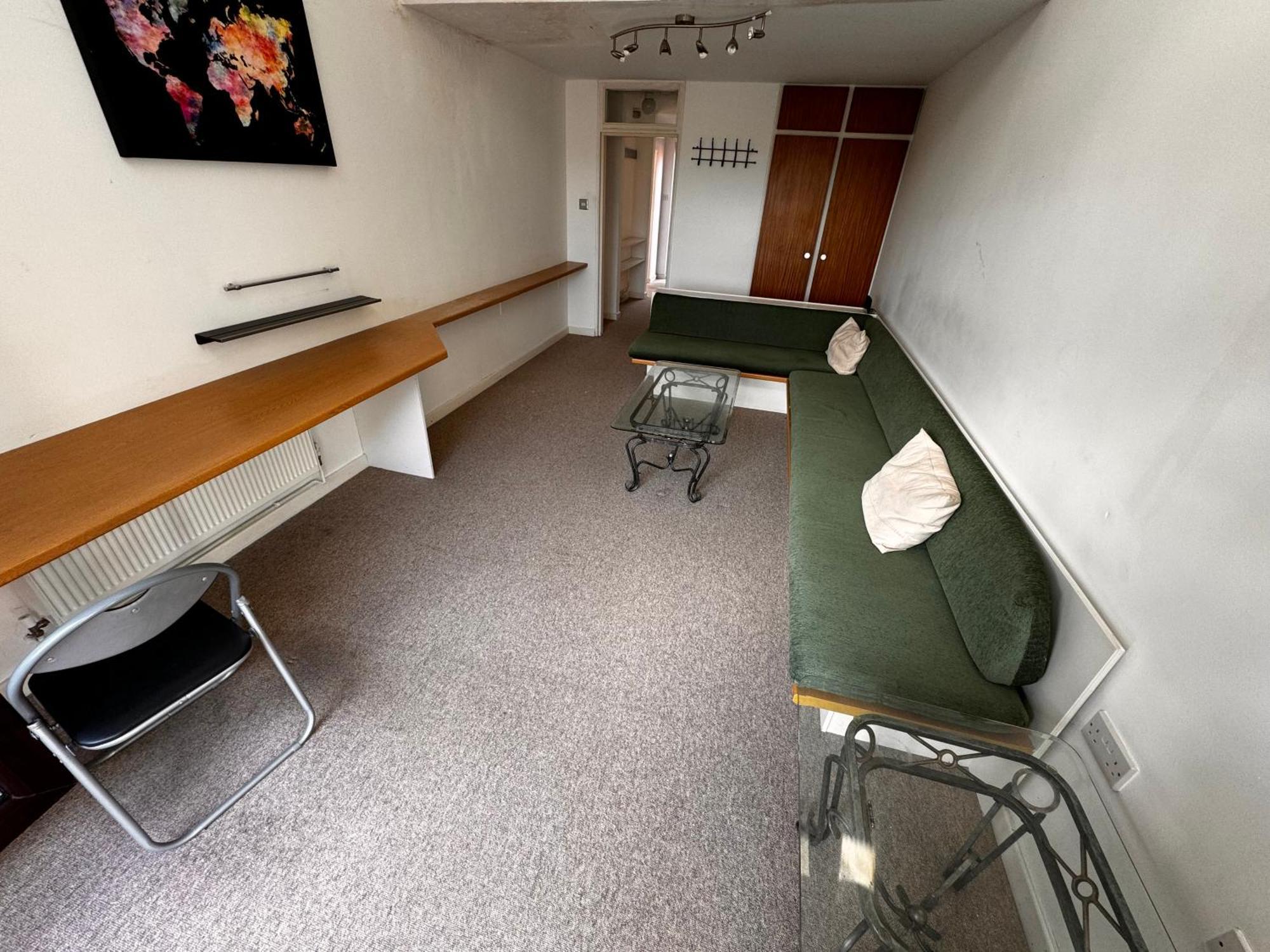 Two-Bedroom Flat Close To Uni & Shopping Center With Free Parking Coventry Eksteriør billede