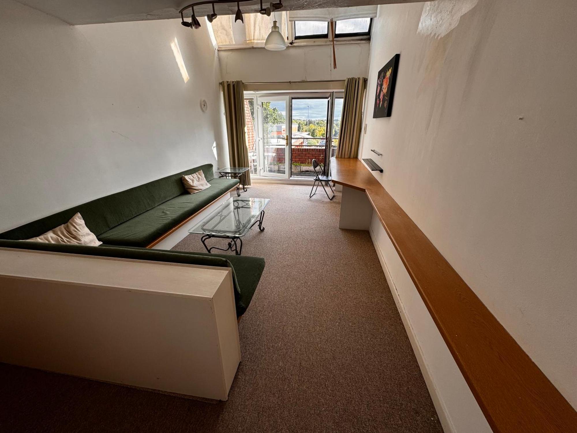 Two-Bedroom Flat Close To Uni & Shopping Center With Free Parking Coventry Eksteriør billede